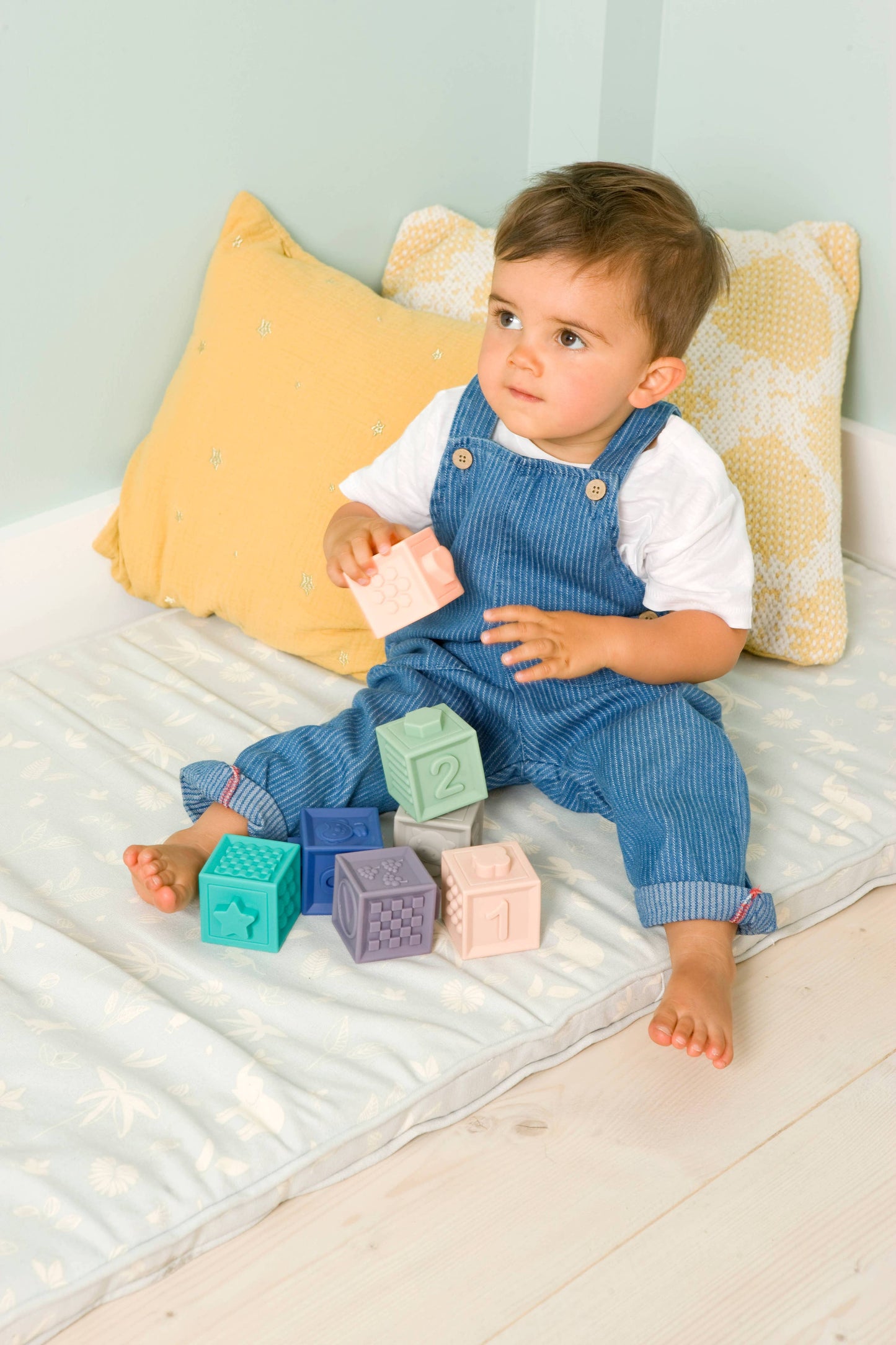 BabytoLove Silicone My Discovery Cubes