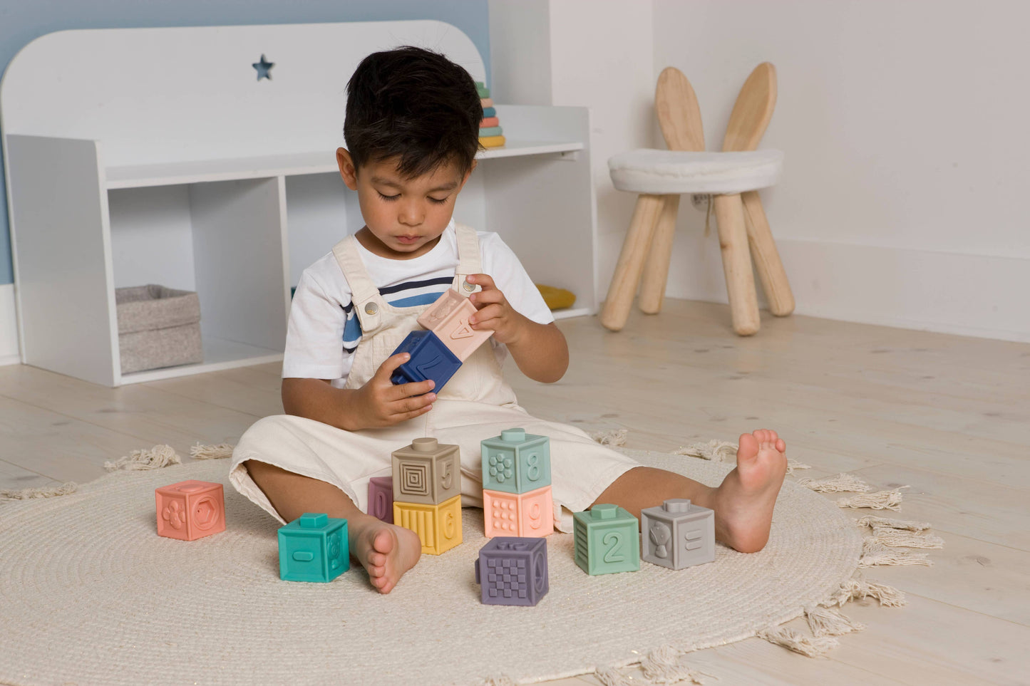 BabytoLove Silicone My Discovery Cubes