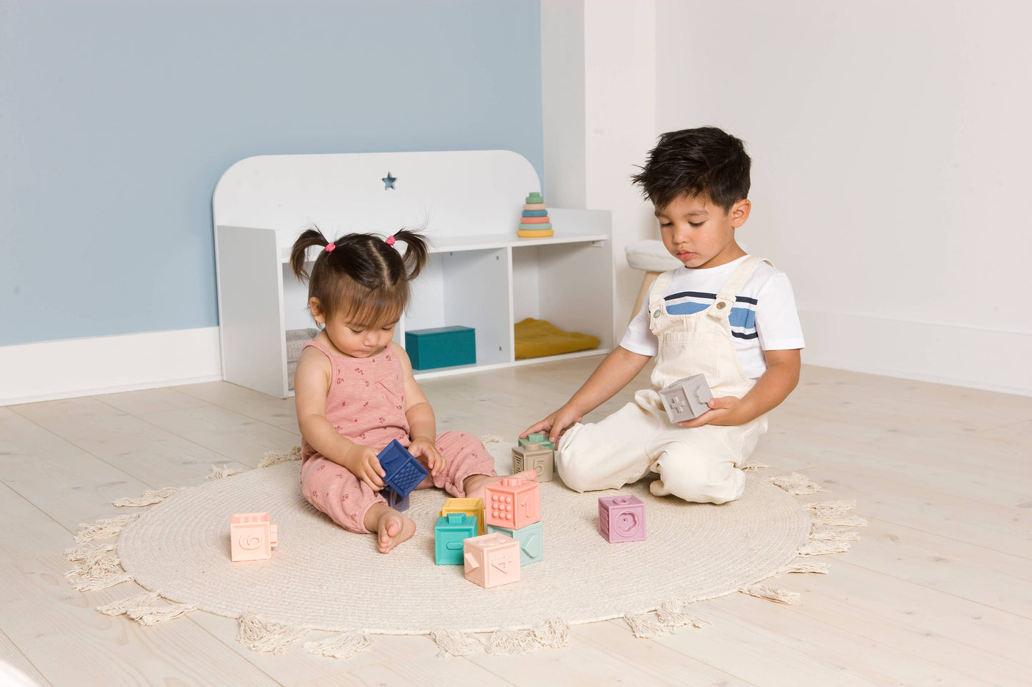 BabytoLove Silicone My Discovery Cubes